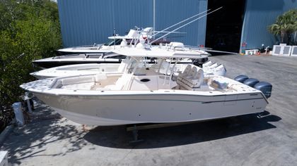 33' Grady-white 2017 Yacht For Sale